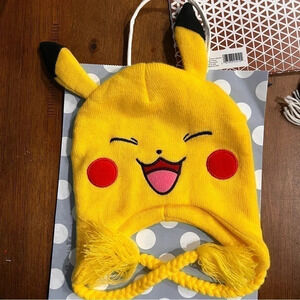 New‎ without tag  Pikachu toque